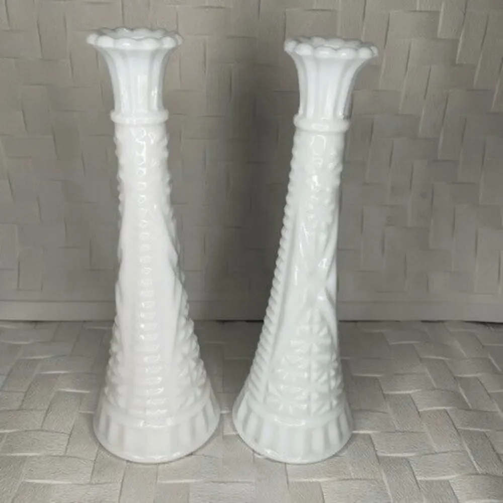 Vintage Anchor Hocking Milk Glass Bud Vase Stars and Bars‎ Set of 2 Two Vases 9”